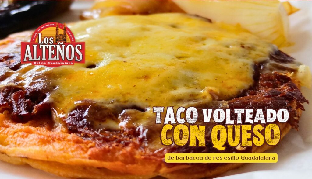 taco-volteado-con-queso-de-barbacoa-de-res-los-altenos-cancun
